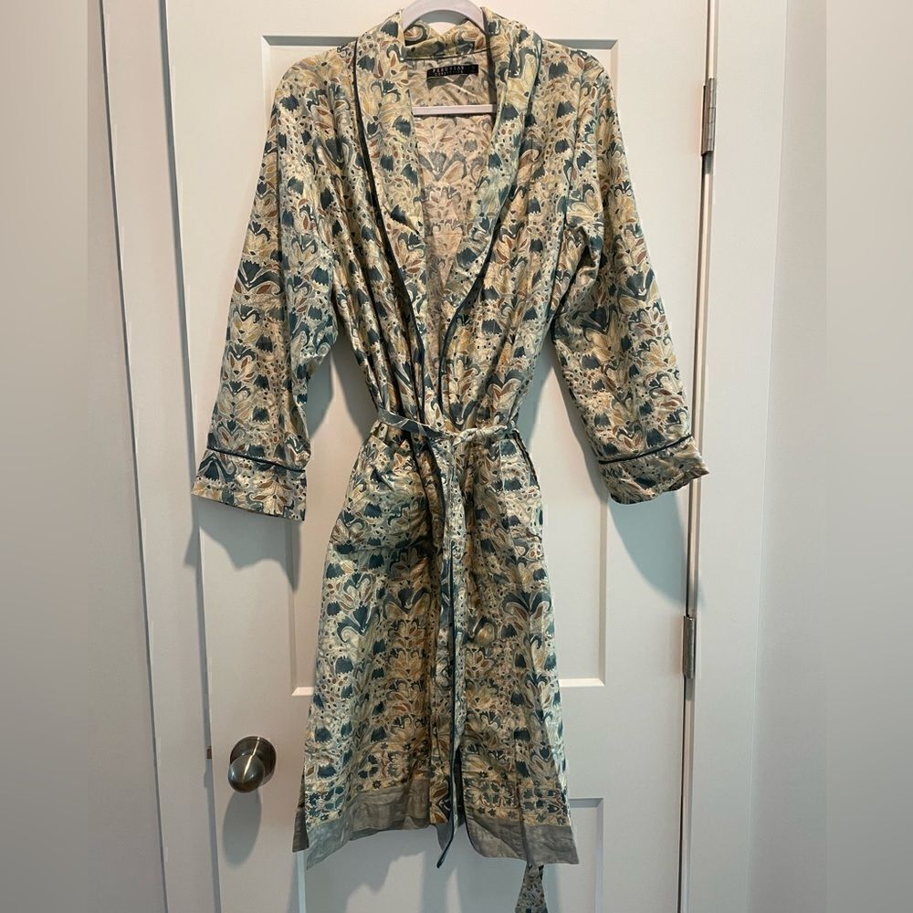 Peruvian Connection Robe - Picture 2 of 4